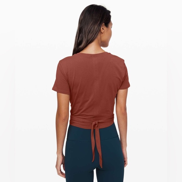 Lululemon short sleeve tie crop top - Picture 3 of 8